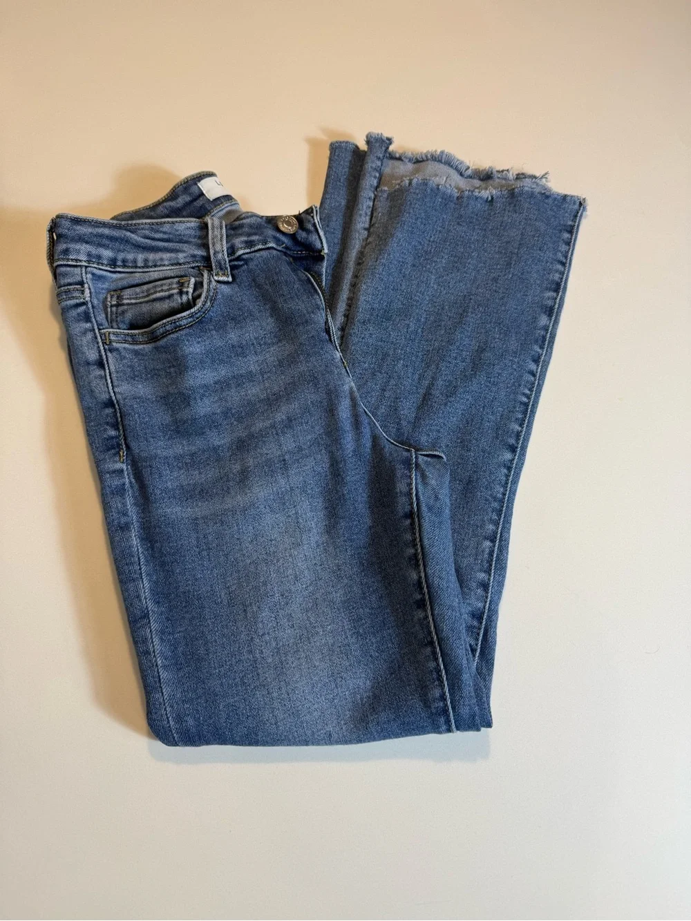 Lovervet by Vervet High Rise Uneven Raw Hem Kick Flare Stretch Jeans Size 27